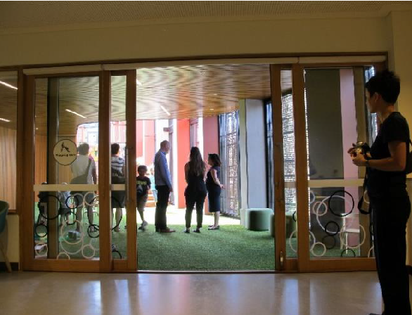 04-02-compliant-glazing-indicators