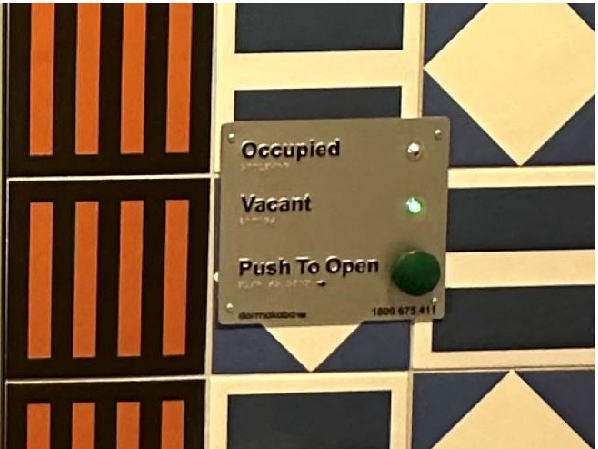 14-04-plate-on-textured-wall